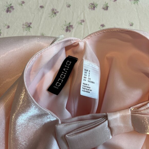 H&M Mini Shift Dress Pink Satin Sleeveless Backless Bow Holiday Size Small HELSA - Picture 4 of 4